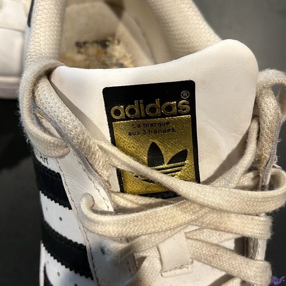 Adidas Superstars Gold Label Size 4 - Picture 2 of 5